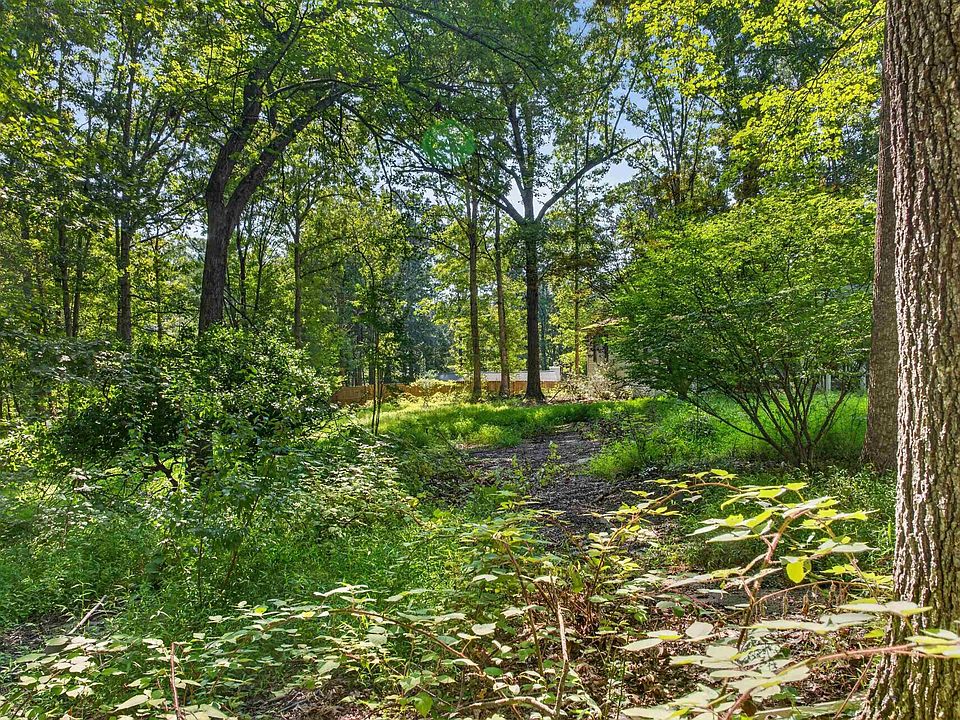 1st image of 360 Swift Run Rd