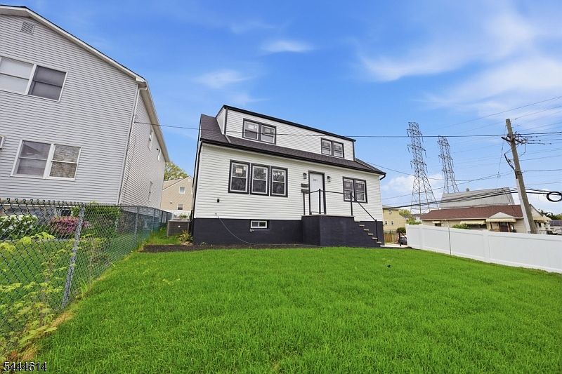 1st image of 551 Schuyler Ave
