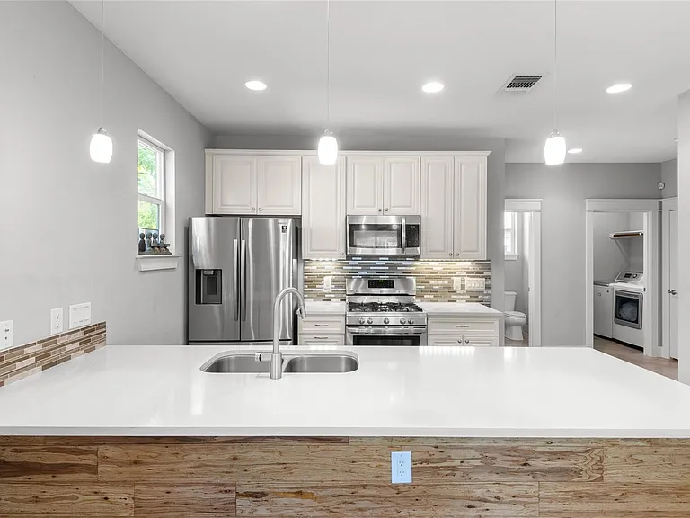 3104 Neal St — Photo 17