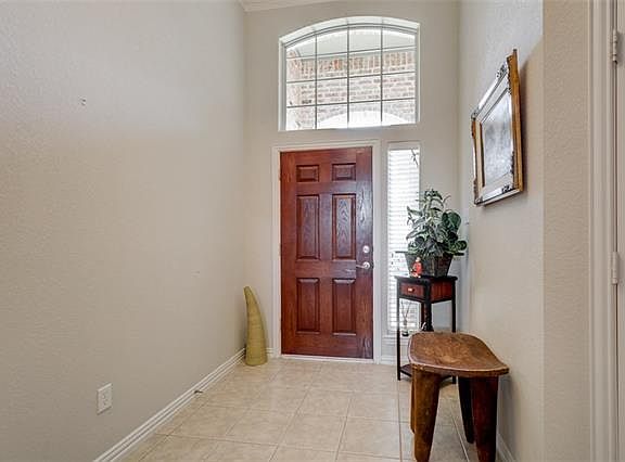 4th image of 1907 Fountain Meadows Dr