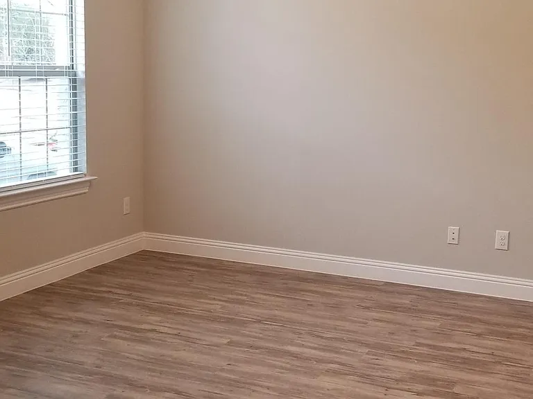 2221 Epitome Ave — Photo 8