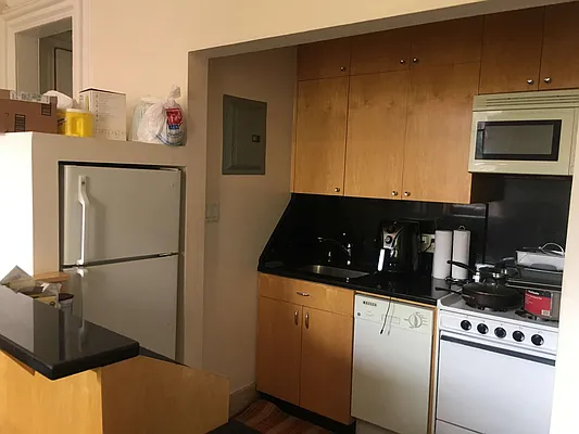 Rented by Georgine Podhorsky, LREB | media 14