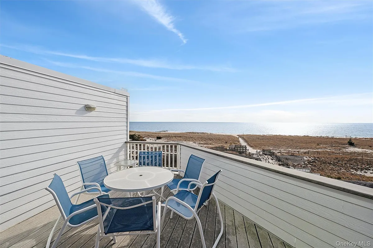 Building Photo - 259 Dune Rd #137