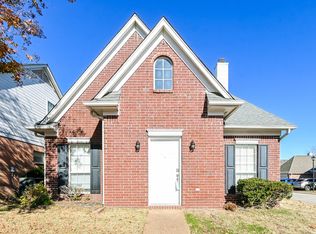 8730 Eagle View Dr, Cordova, TN 38018