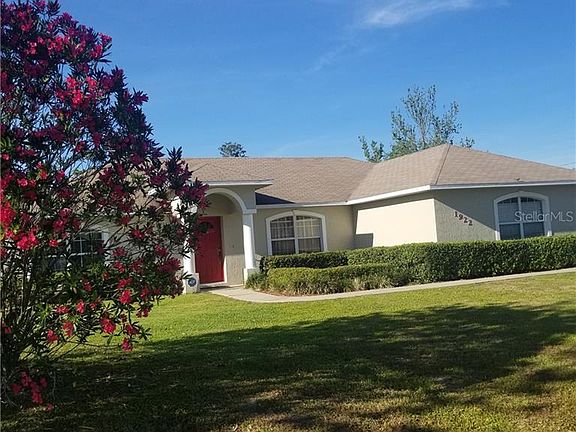 2nd image of 1922 S Palomar Dr