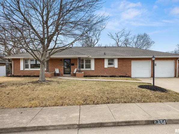 2724 W Parkridge Dr, Peoria, IL 61604