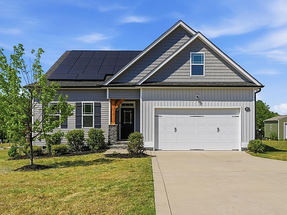 3rd image of 57 Regal Pond Dr