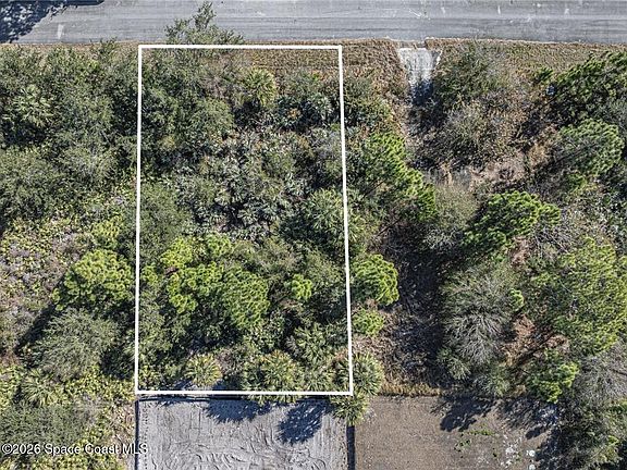 5th image of 548 Saragassa Ave SW