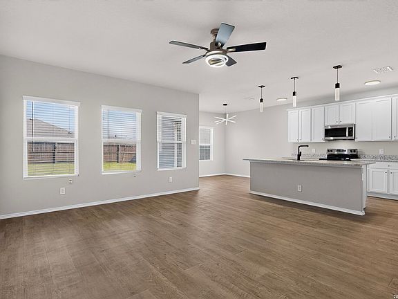5th image of 3300 Ridge Pl