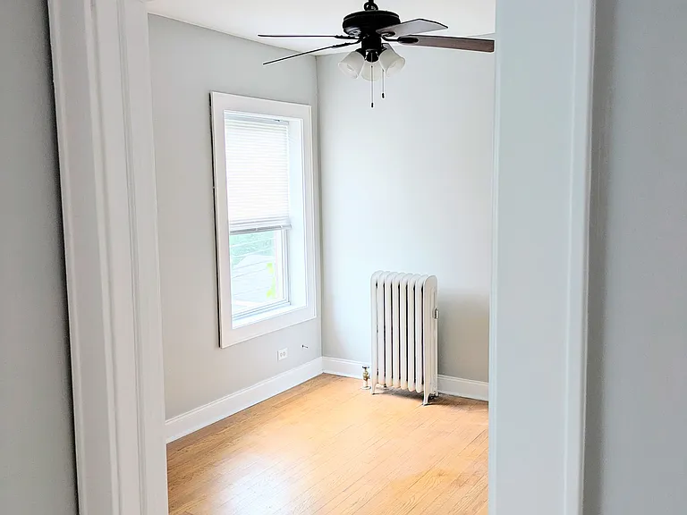 4416 1/2 N Ashland Ave #2 — Photo 6