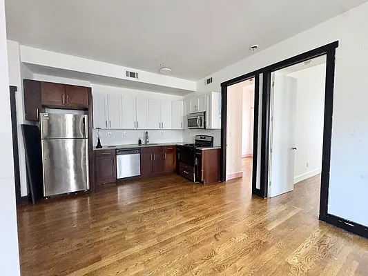 Rented by Pear NYC LLC | media 1