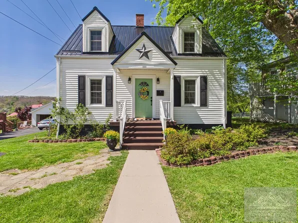 878 Shenandoah Ave, Bluefield, WV 24701