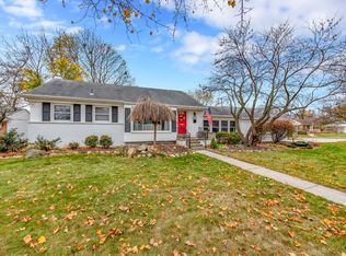 3663 Rockingham Rd, Royal Oak, MI 48073