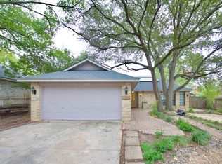 7802 Forest Path, Live Oak, TX 78233