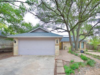 7802 Forest Path, Live Oak, TX, 78233