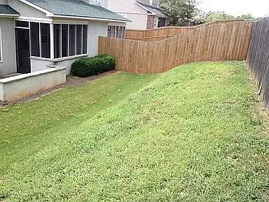 373 Jack Hampton Dr — Photo 2