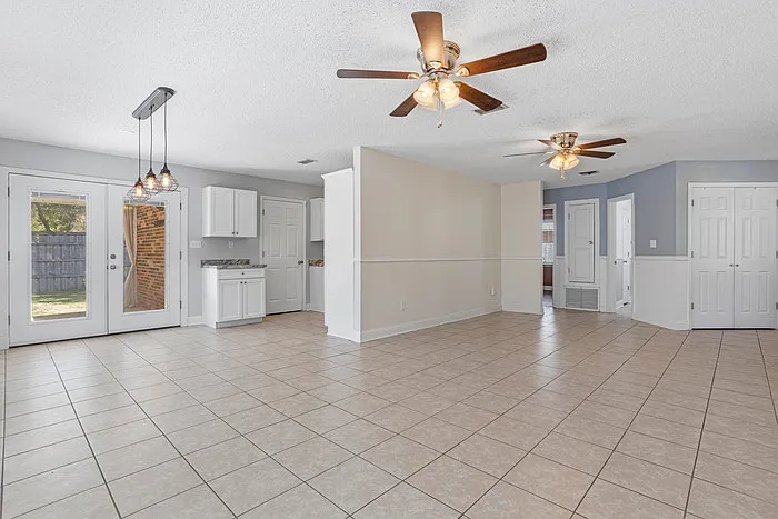 1517 Porpoise St — Photo 7