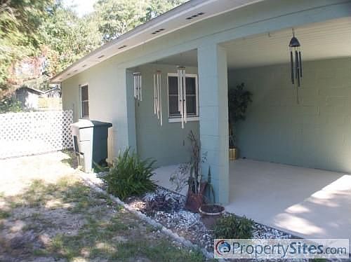 4th image of 905 Amelia Dr