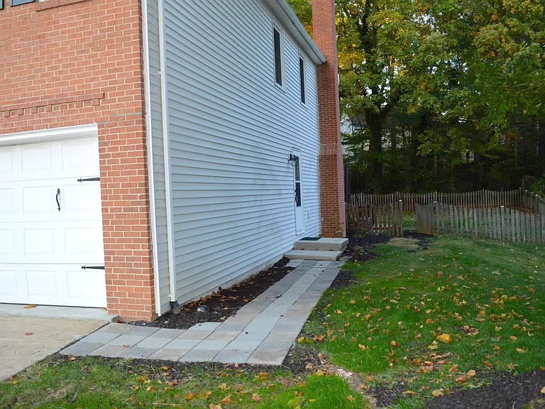 Side entrance to Mud Room