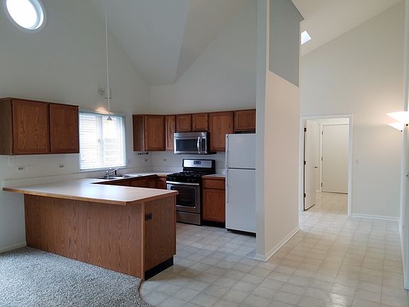 2nd image of 609 Brainerd Ave APT B