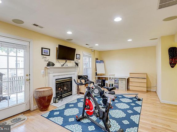 5th image of 9083 Acheson Ct
