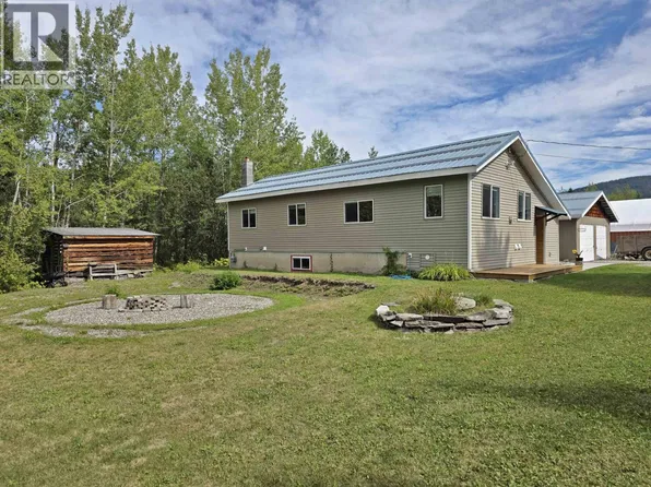 3872 Johnson Rd, Cariboo, BC V2J 6E7