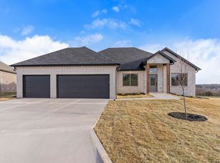 5940 S Hearthstone Court, Springfield, MO 65810