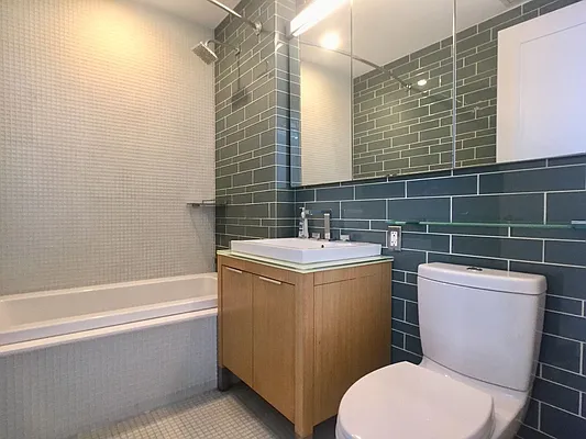 Rented by Northside Plaza Inc. | media 26