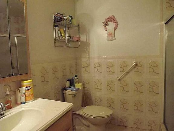 4th image of 5300 Washington St #502U