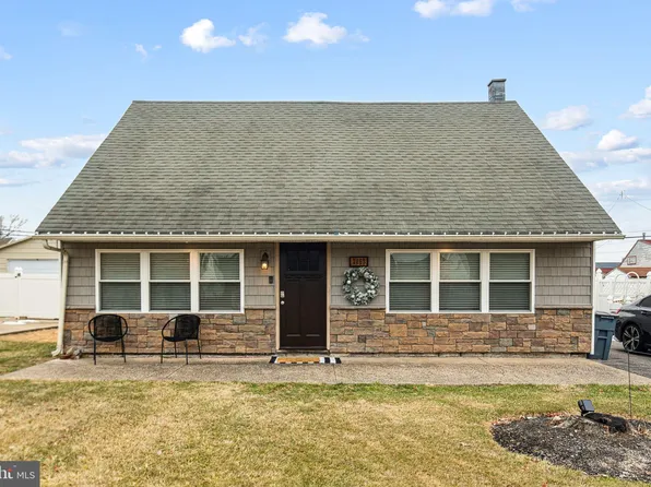 2863 Nautilus Rd, Philadelphia, PA 19154