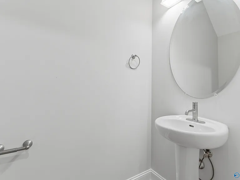 14 Weybosset St NW — Photo 7