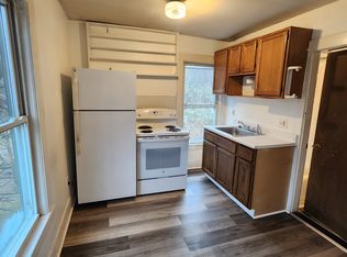 60 Spring St #4, Gardiner, ME 04345