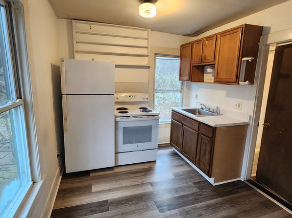 60 Spring St #4