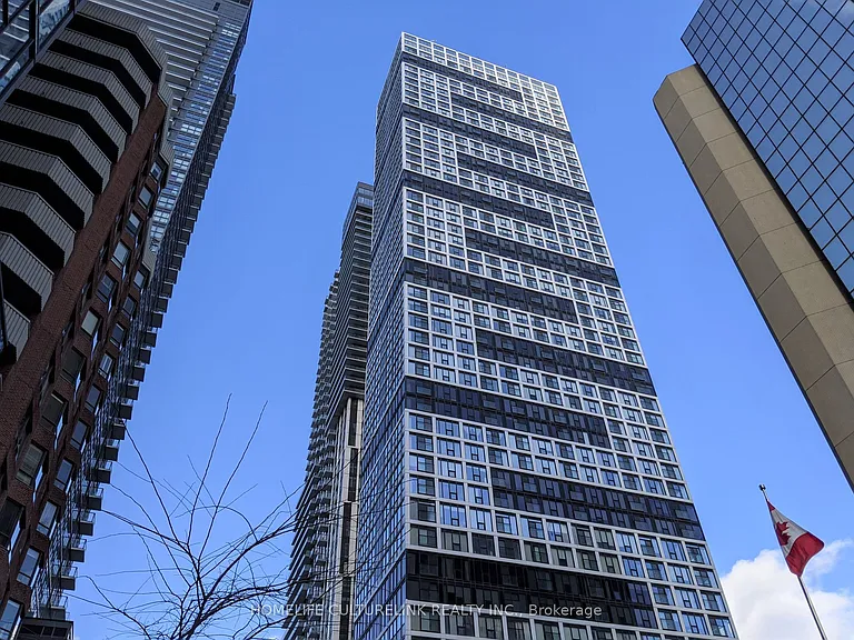 181 Dundas St E #4108 — Photo 1