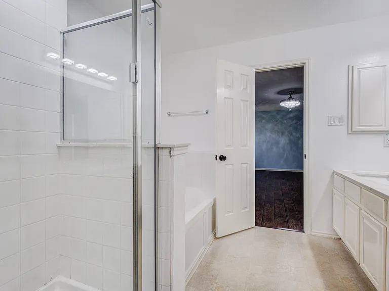 519 Darlene Trl — Photo 15
