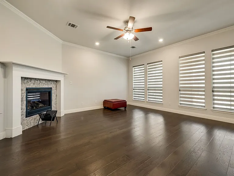 2480 Cathedral Dr — Photo 7