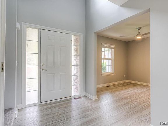 5th image of 711 Cherry Stone Dr