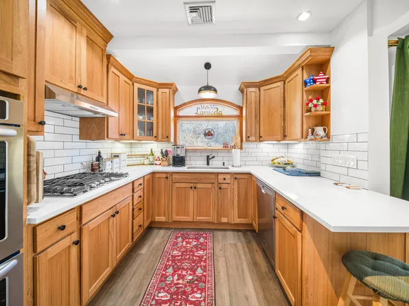 393 Saint Andrews Road image 16 of 40