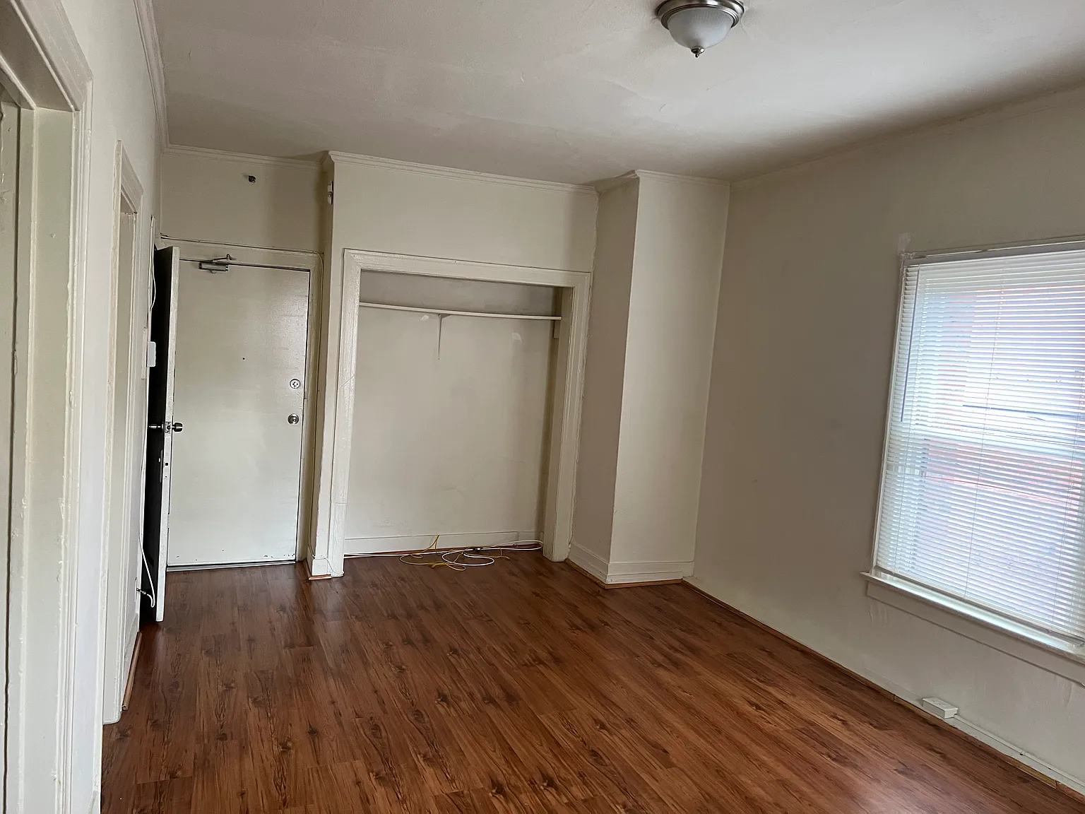Studio, 500 sqft, $1,398 — Photo 4