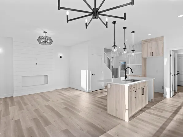 113 Caledon Cres, Spruce Grove, AB T7X 0Y8