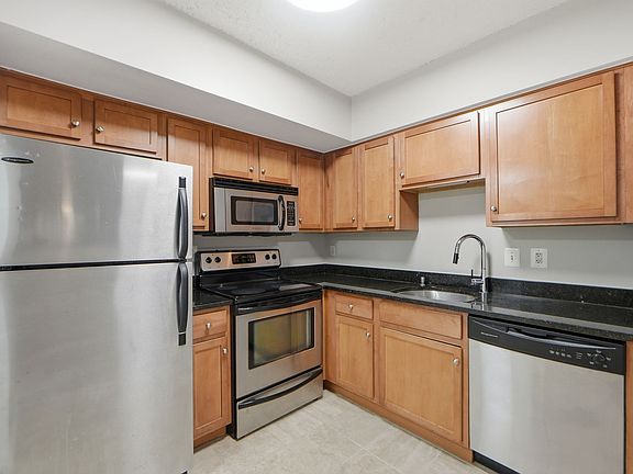 5th image of 1001 N Randolph St APT 112