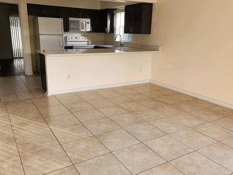 52 Atlantic Oaks Cir #B — Photo 15