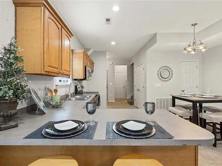 10357 Edith Ave — Photo 10
