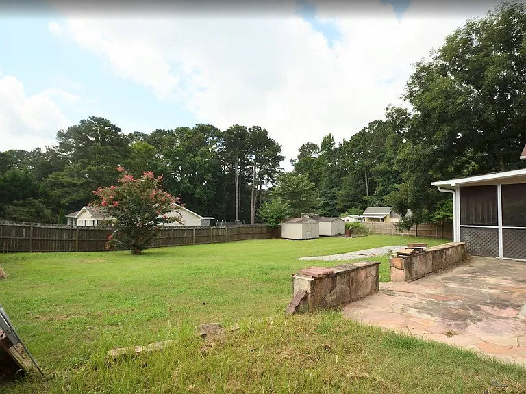 1495 Haynes Ct — Photo 17