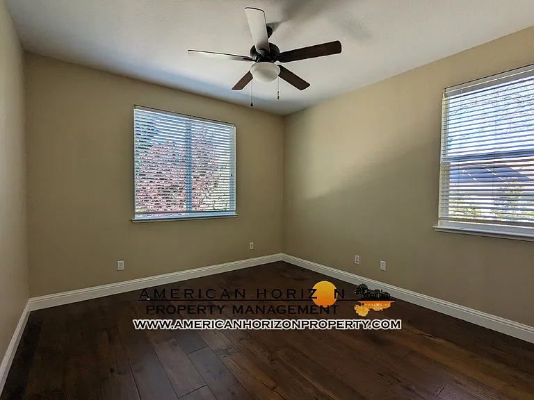 425 Crescent Dr — Photo 19