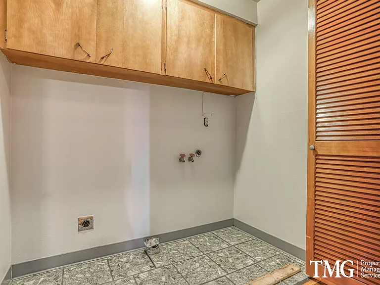 8018 NW 1st Ave — Photo 9