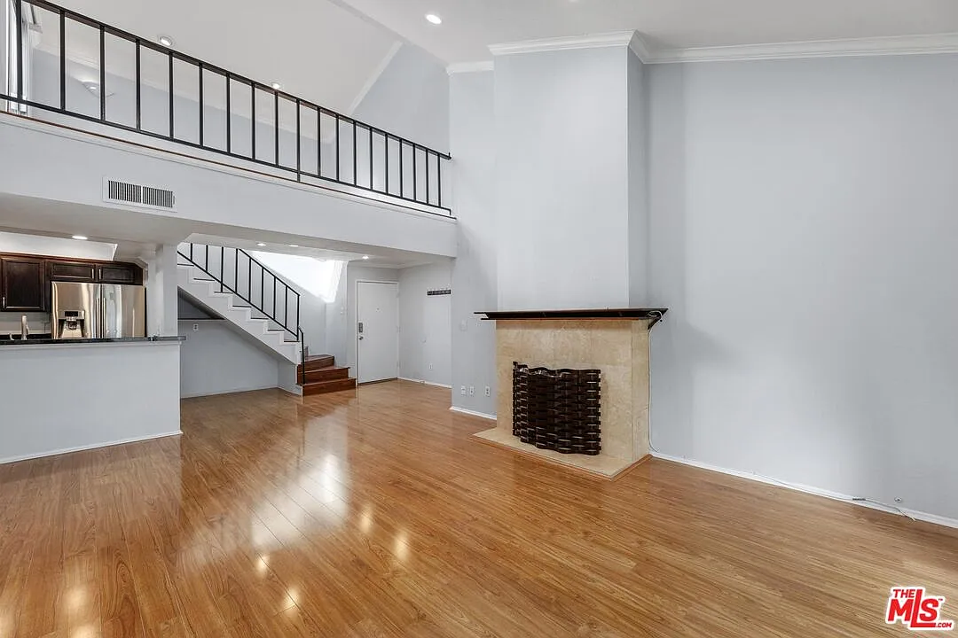 3 bed, 2.0 bath, 1145 sqft, $3,000 — Photo 1