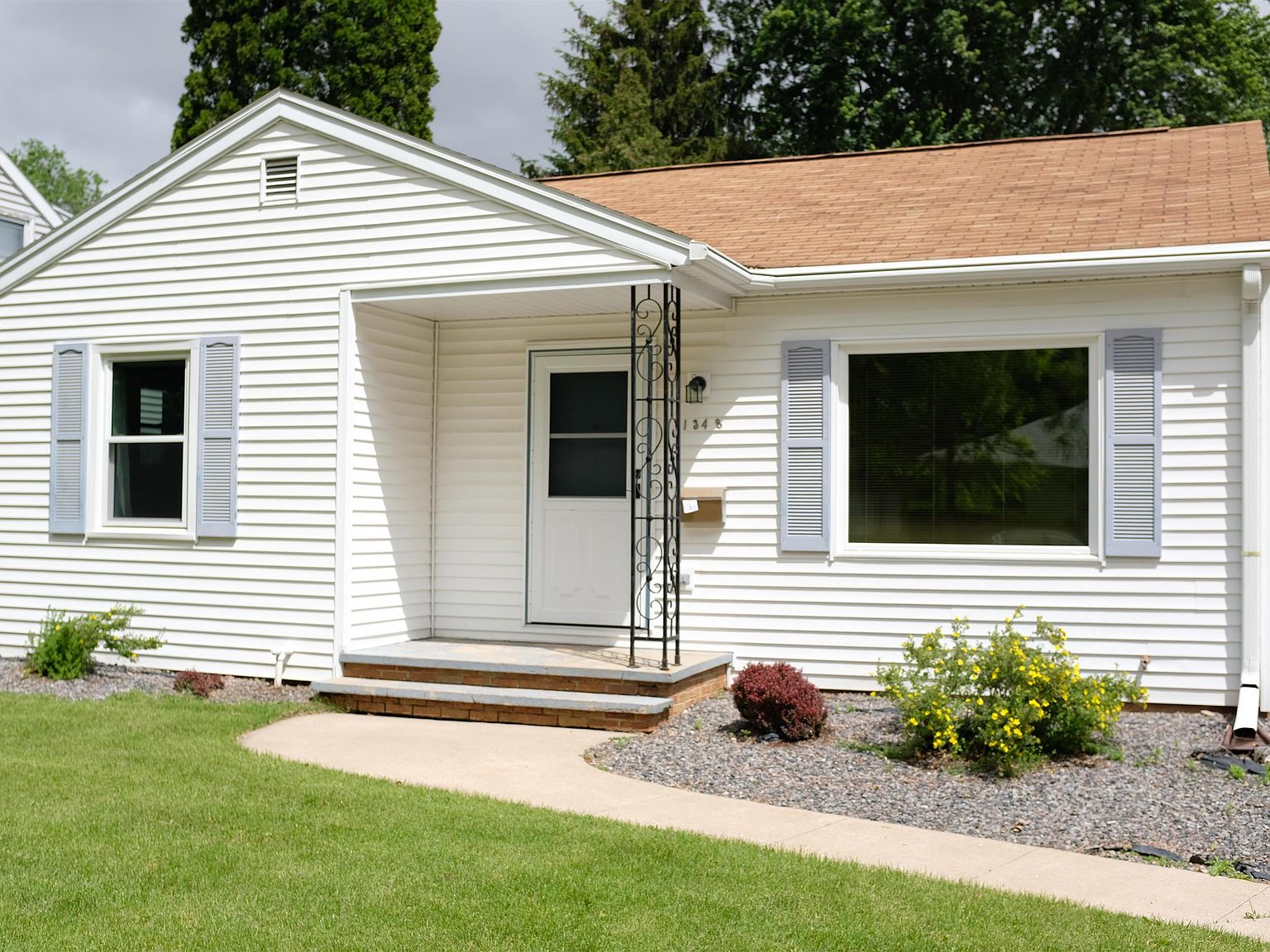 1348 W Brewster St, Appleton, WI 54914 Zillow