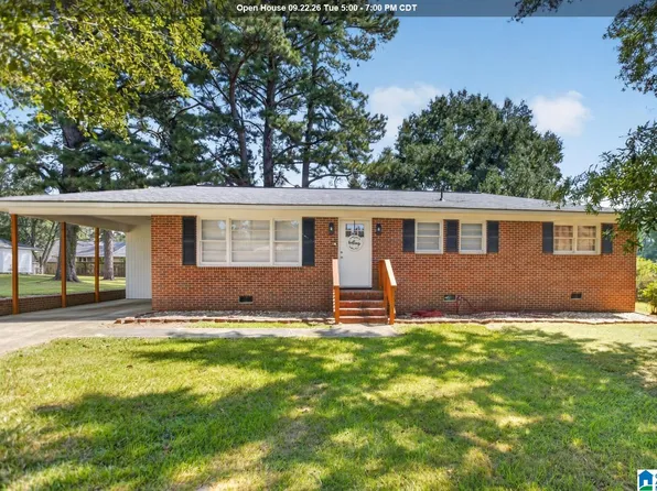 705 Valley Dr, Weaver, AL 36277