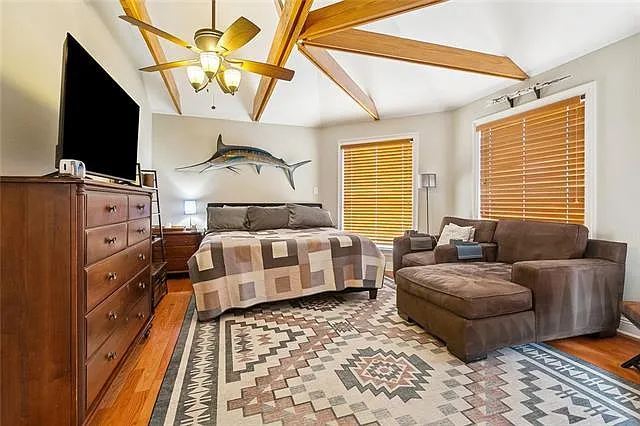 2703 Varden Ave — Photo 5